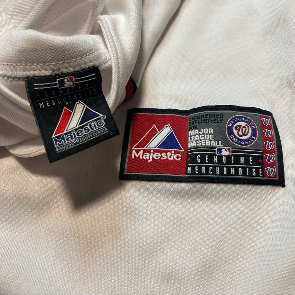 Majestic Washington nationals Jersey with Red Details - Picture 4 of 8